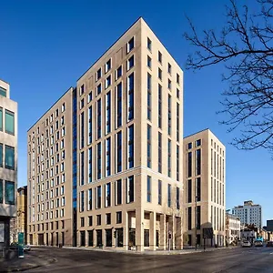  Apartment Central Southampton, Zeni Studio